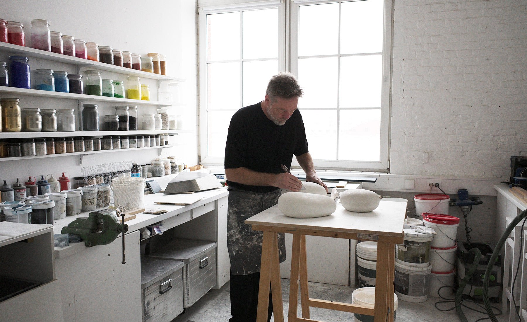 Courage in Art and Fashion: Uwe Schmidt's Journey to Creative Freedom - 1C1Y | One Child One Year