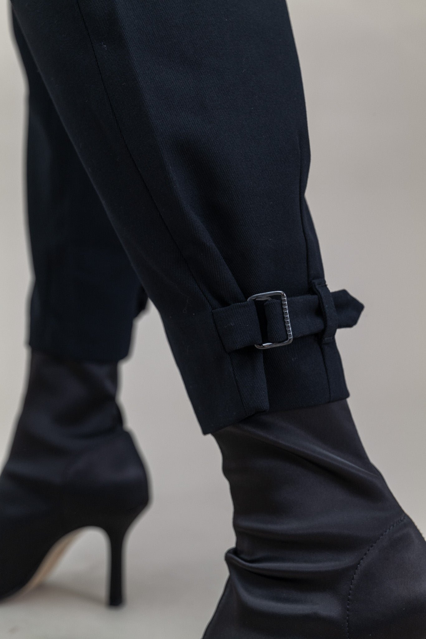 1lya Tapered Pants