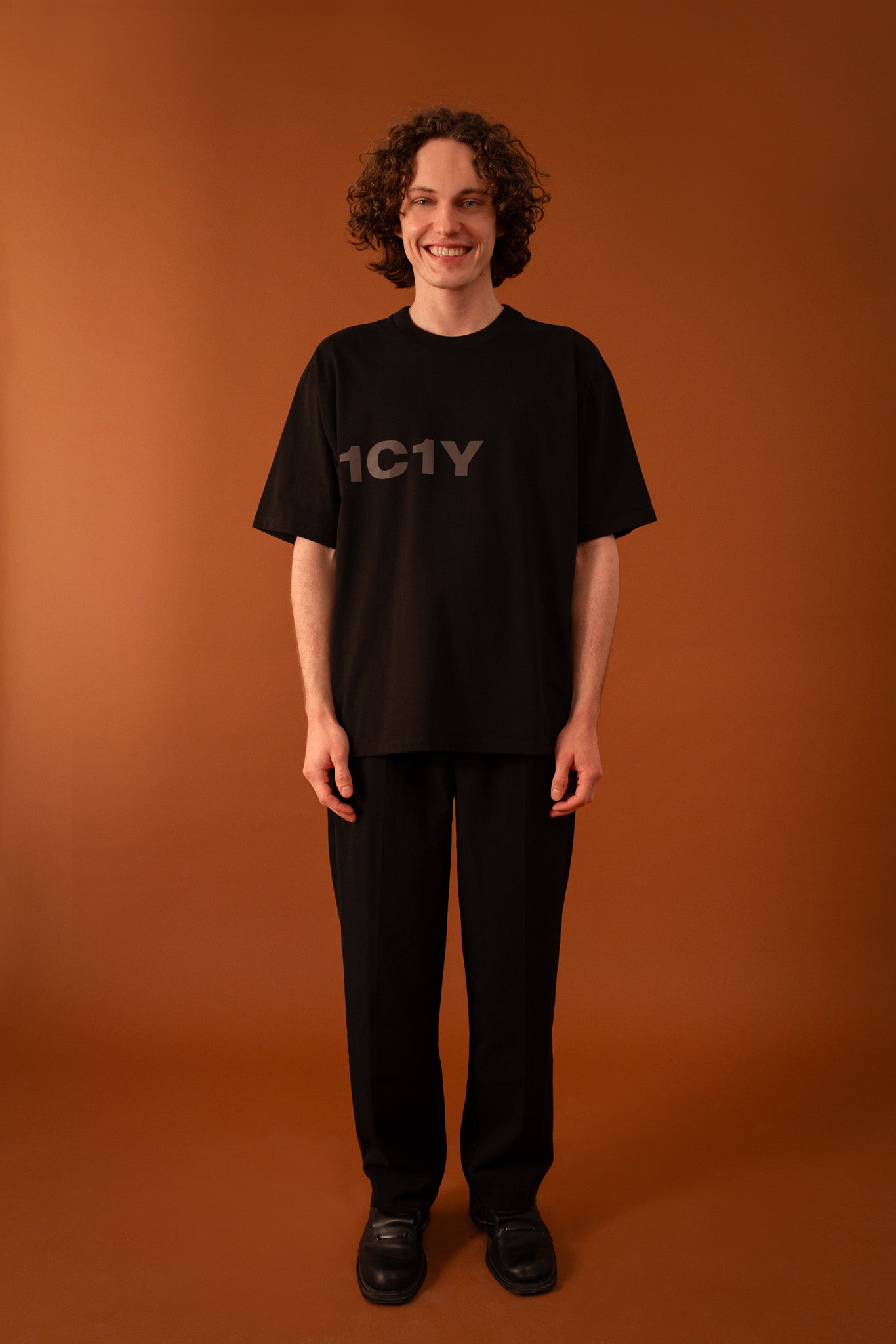 One T Oversized with Reflective Print