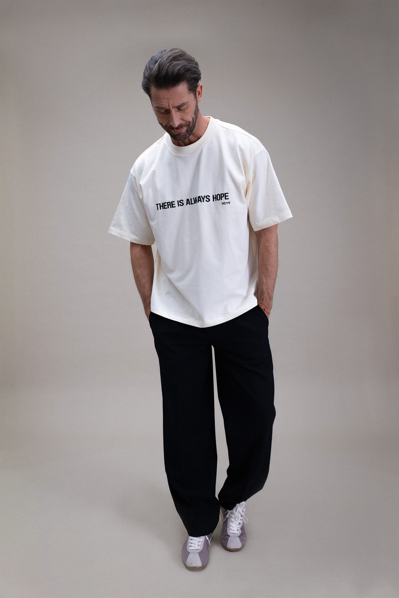 Oversized T-Shirt in White with Hope Print