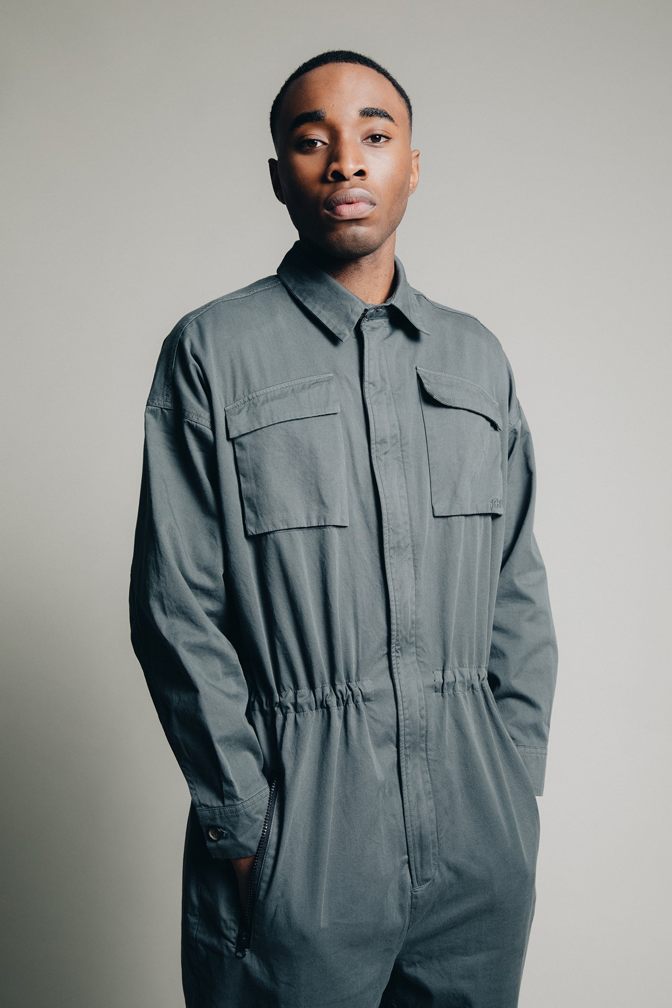One Overall relaxed Jumpsuit mit Taschen