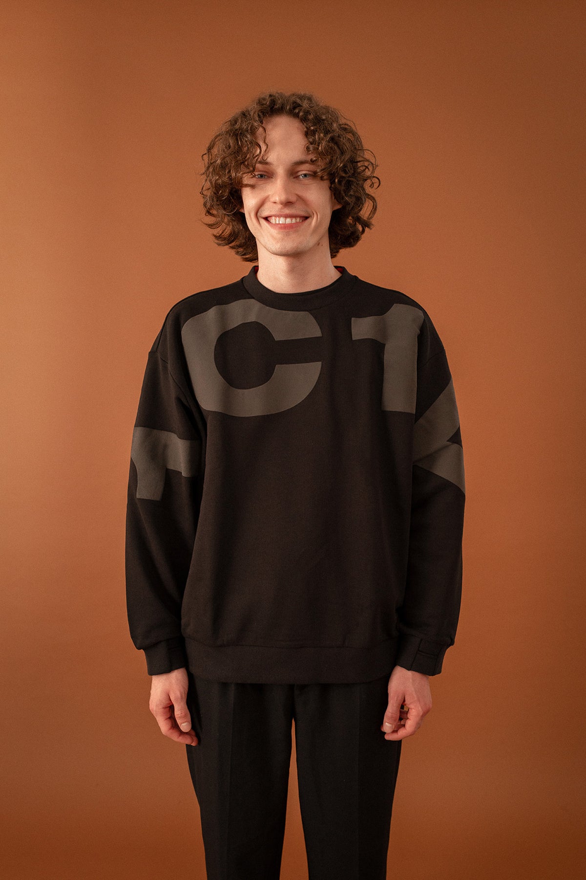 1C1Y Oversized Sweatshirt in Schwarz mit Impact Print