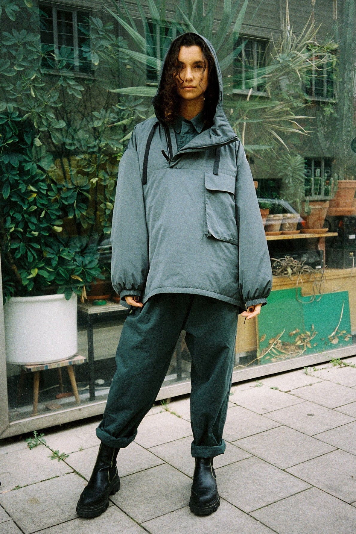 one_anorak_in_green_picture