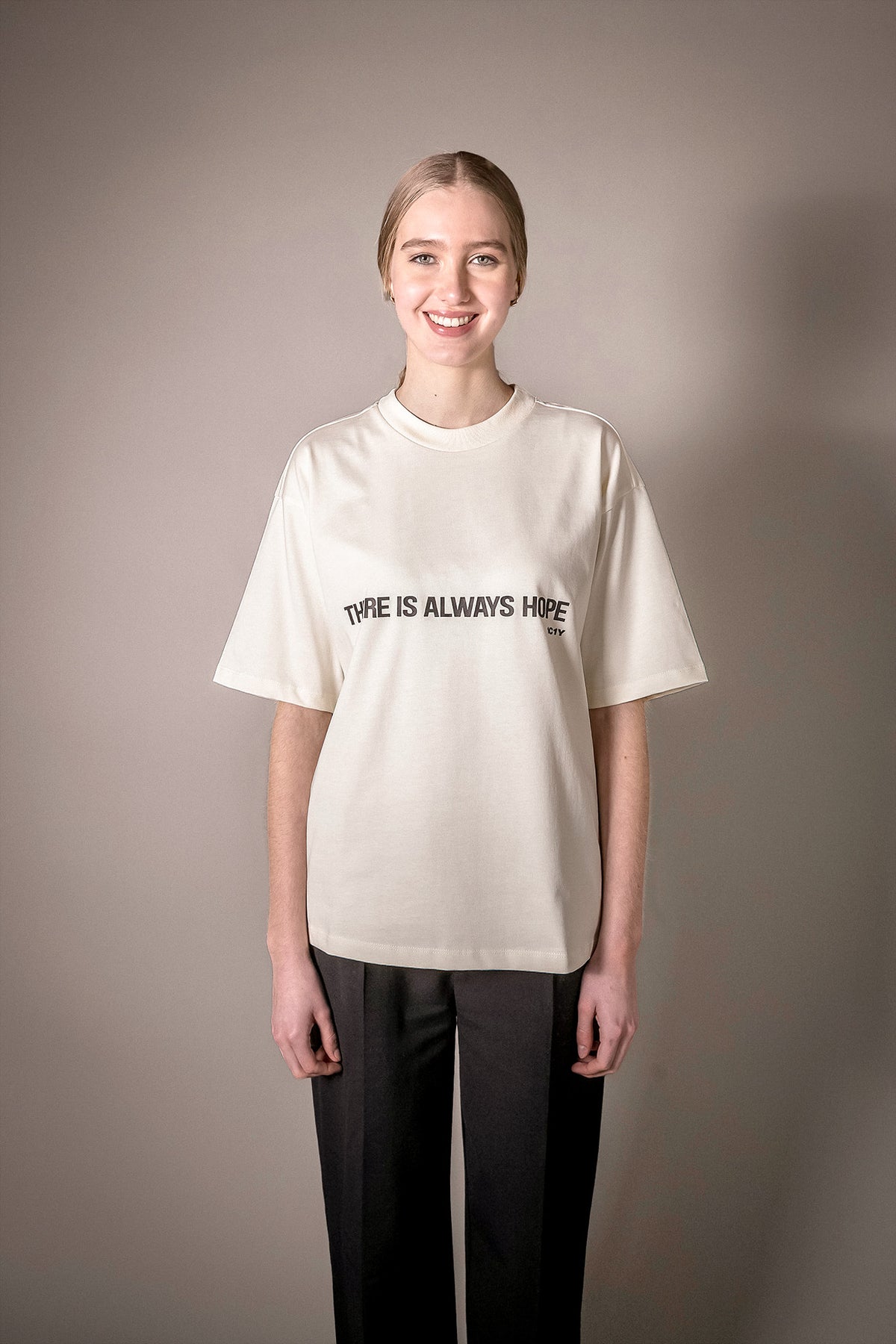 1C1Y Oversized T-Shirt in Ivory with Hope Print