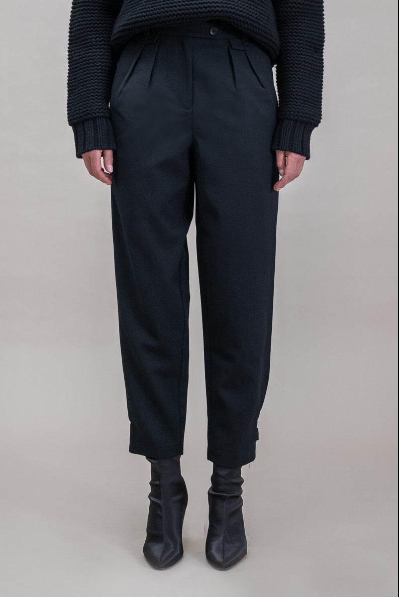 1lya Tapered Pants