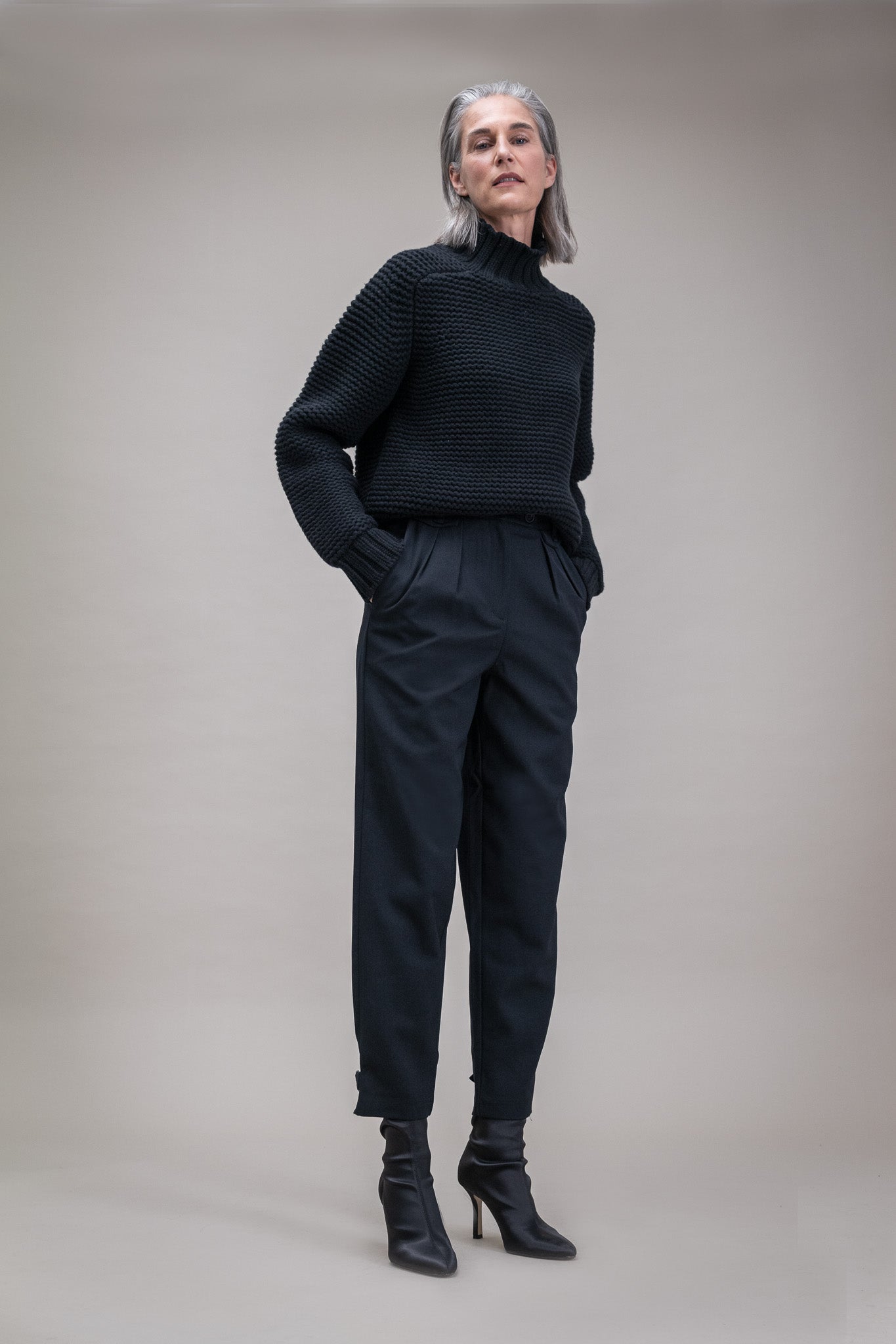 1lya Tapered Pants