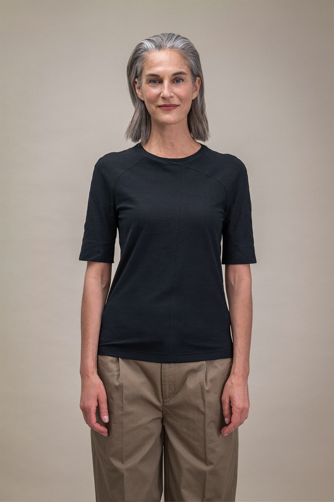 Women’s Fitted T-Shirt Black with Raglan Shoulders
