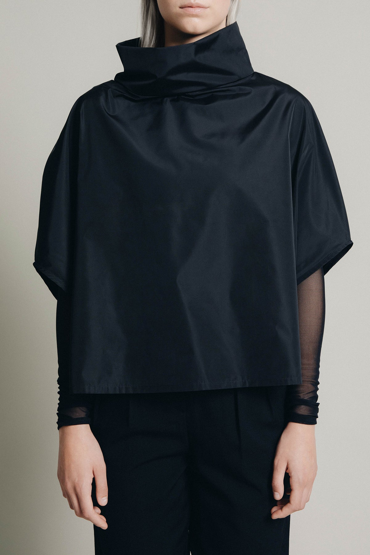 Natal1a Nylon Cape für Damen