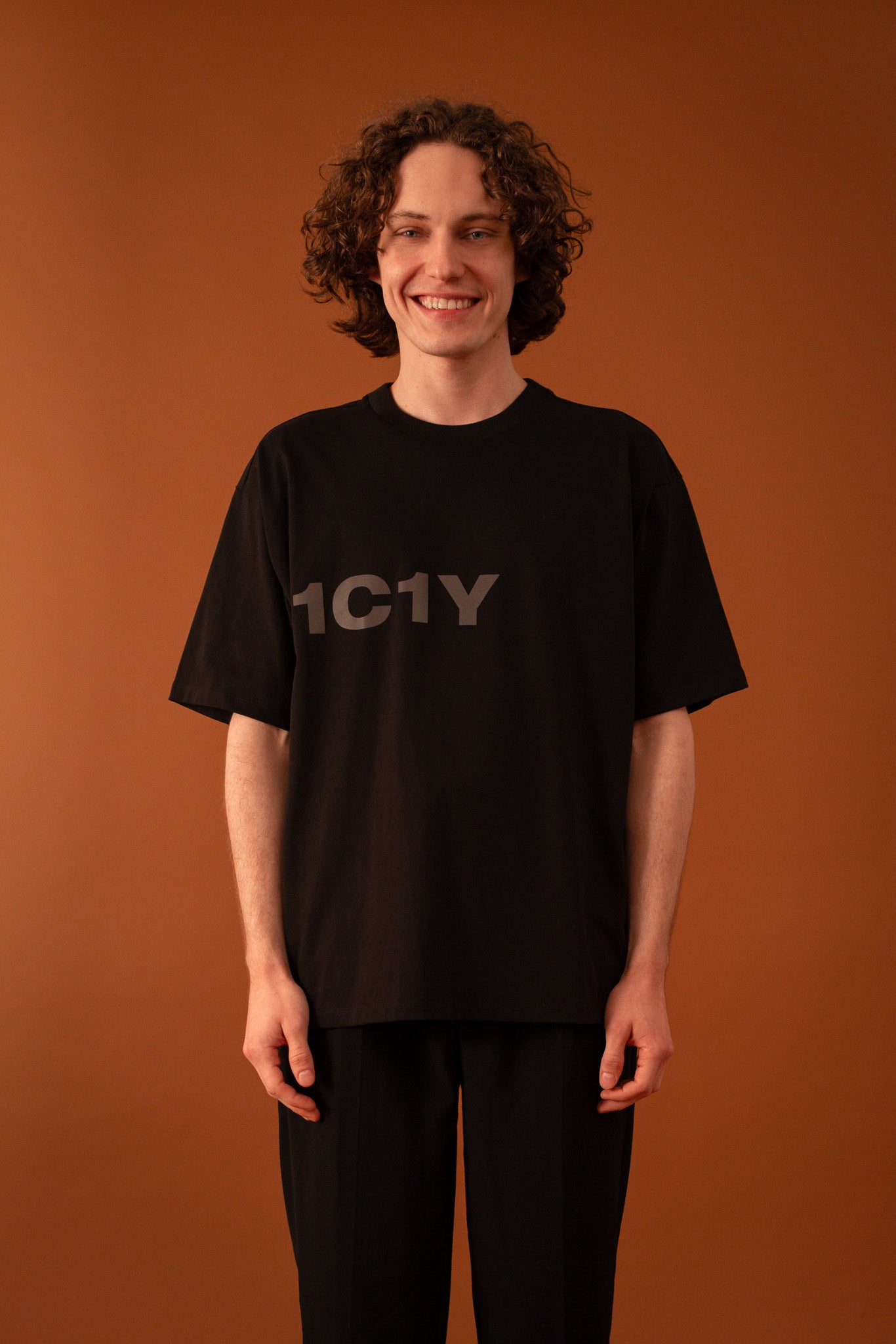 One T Oversized with Reflective Print