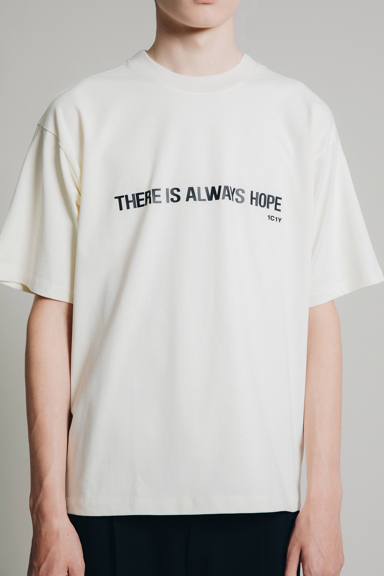 One T Hope Weißes Bio-Baumwolle T-Shirt mit Print