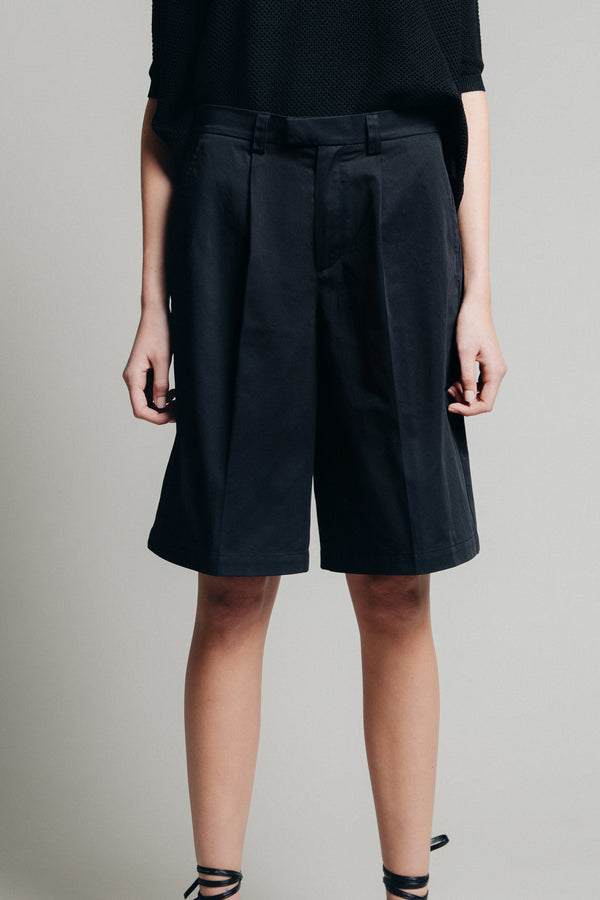 One Shorts in Paper Touch Cotton Black