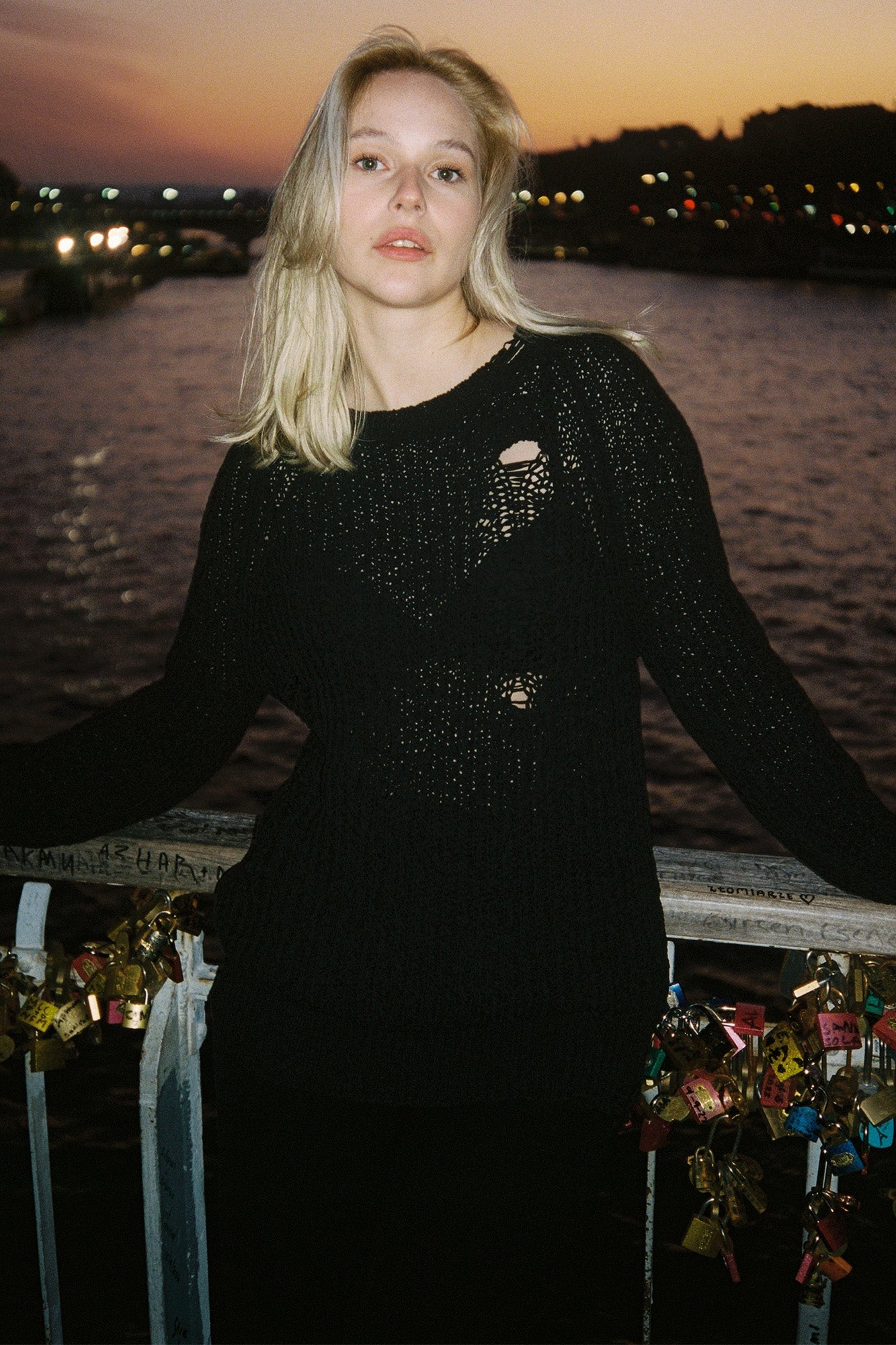 One Macro Summer in Black - 1C1Y | One Child One Year