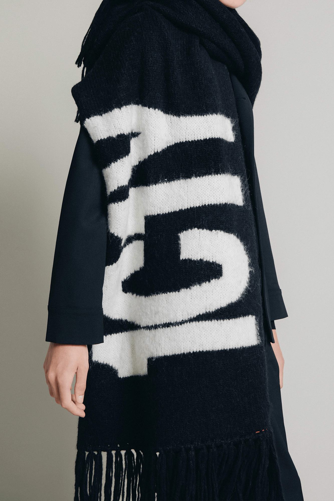 One Scarf Brushed Wool with Fringes - 1C1Y | One Child One Year