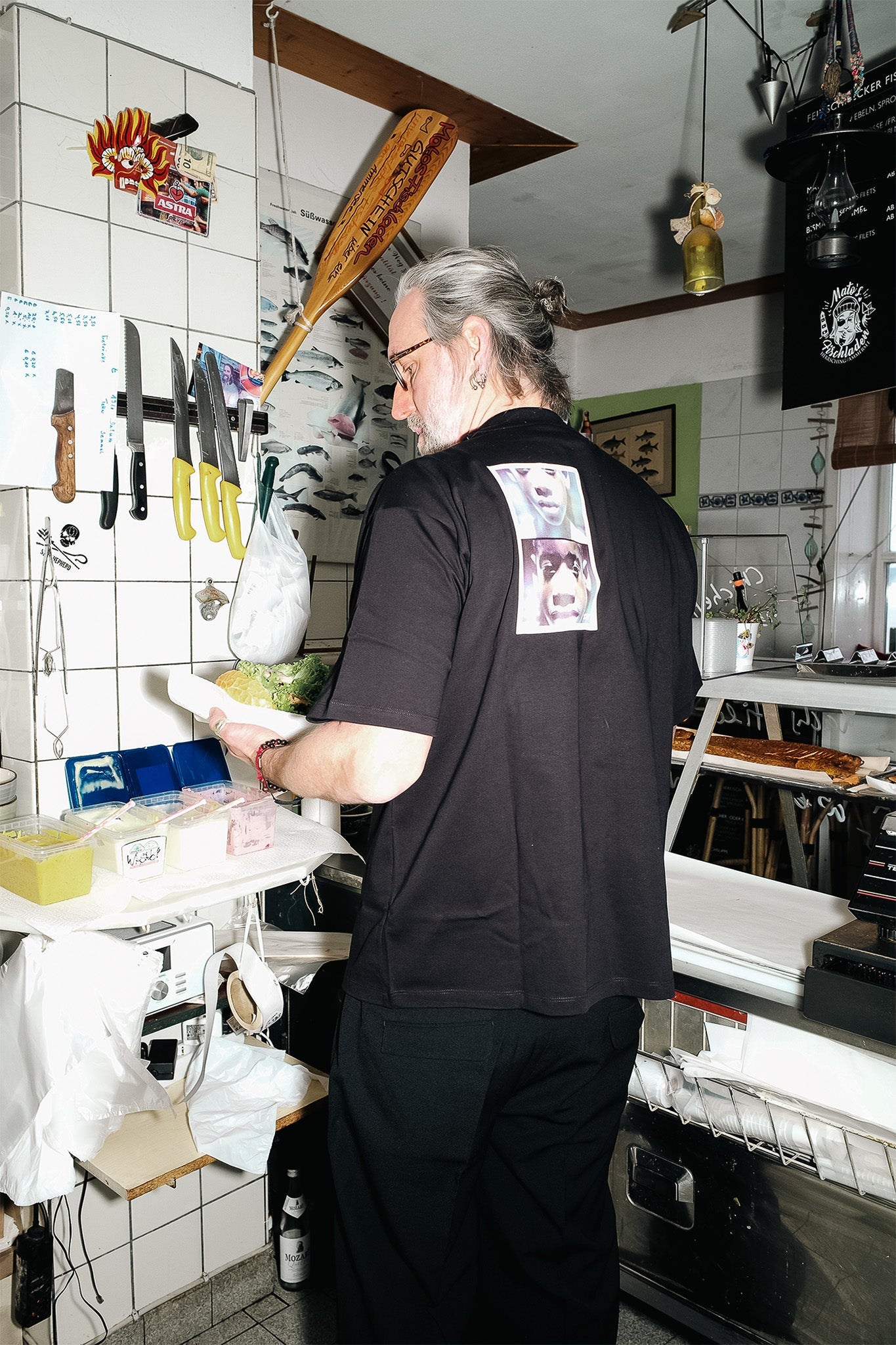 One T V T-Shirt with Portrait Print - 1C1Y | One Child One Year