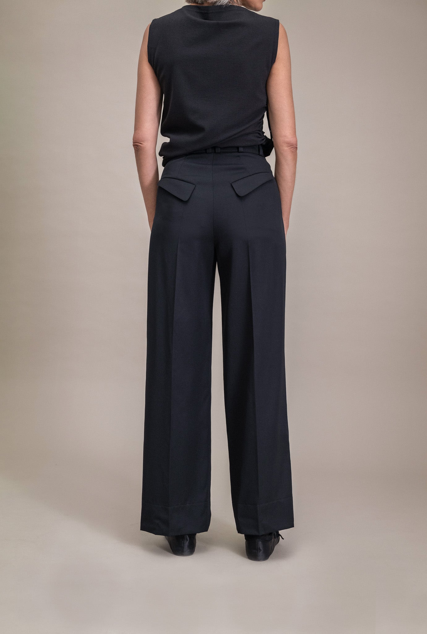 Wide - Leg Wool Trousers for Women in Black - 1C1Y | One Child One Year